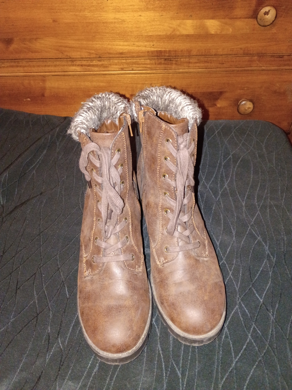 Farylrobin Brown Lace-Up Faux-Fur Ankle Boots
